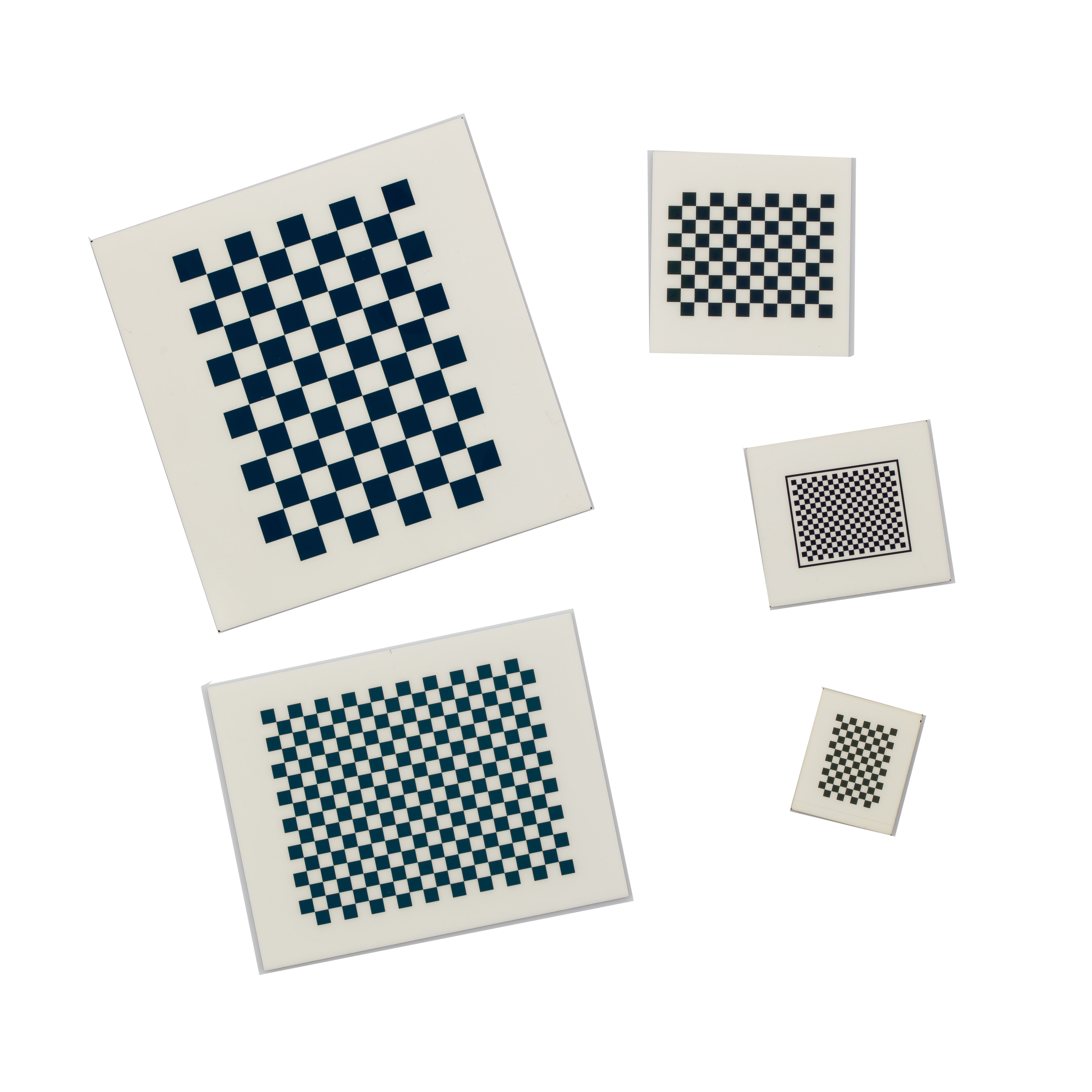 Optikai kalibráló tábla alkalmazása az orvosi iparban